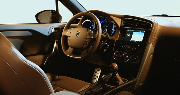 Seattle luxury town car interior for a first-class experience